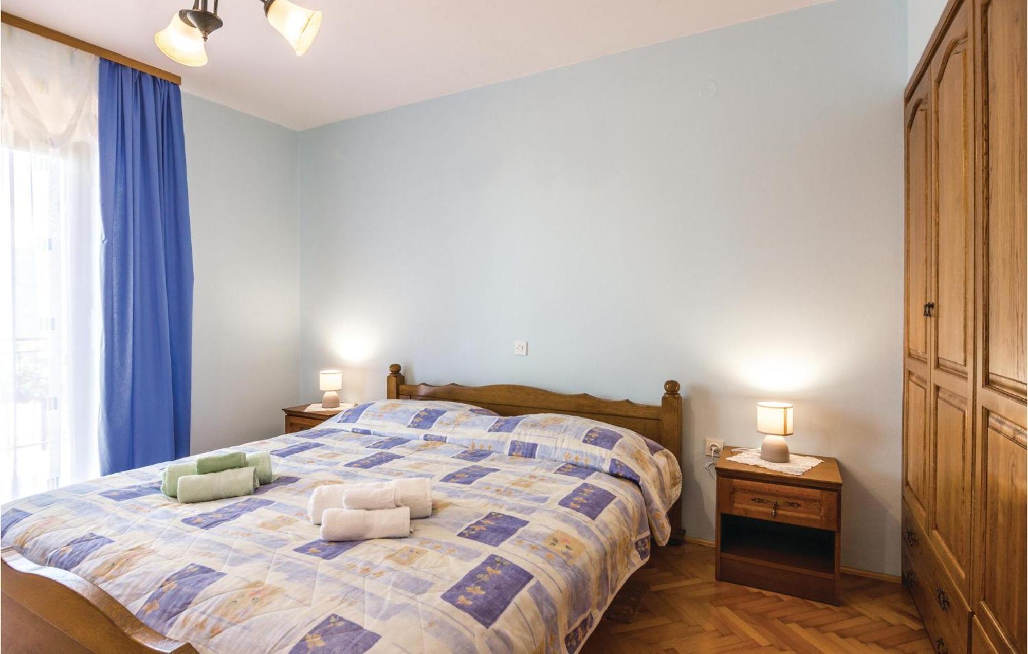 Amazing Apartment In Veprinac With Kitchen Eksteriør billede