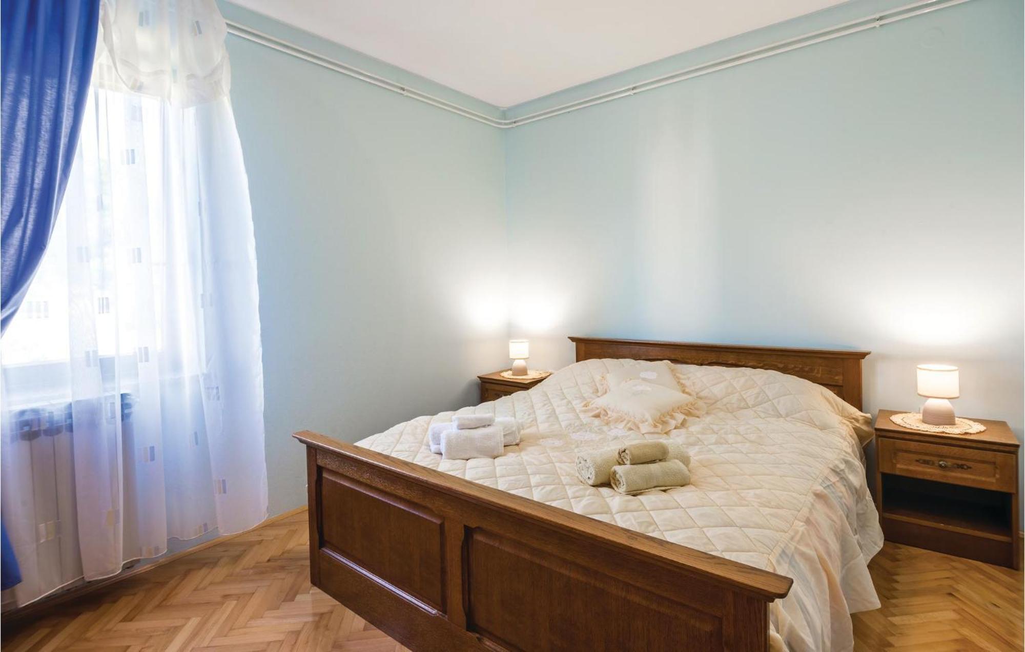 Amazing Apartment In Veprinac With Kitchen Eksteriør billede